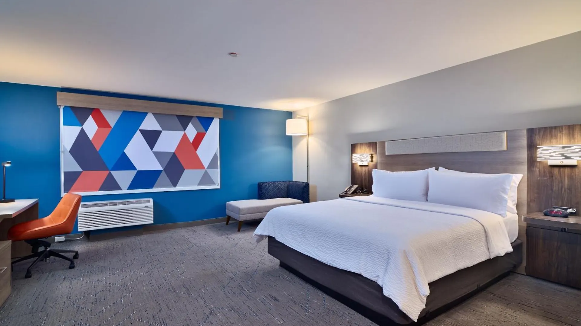 Holiday Inn Express & Suites Diamond By Ihg Stubbs Hotel