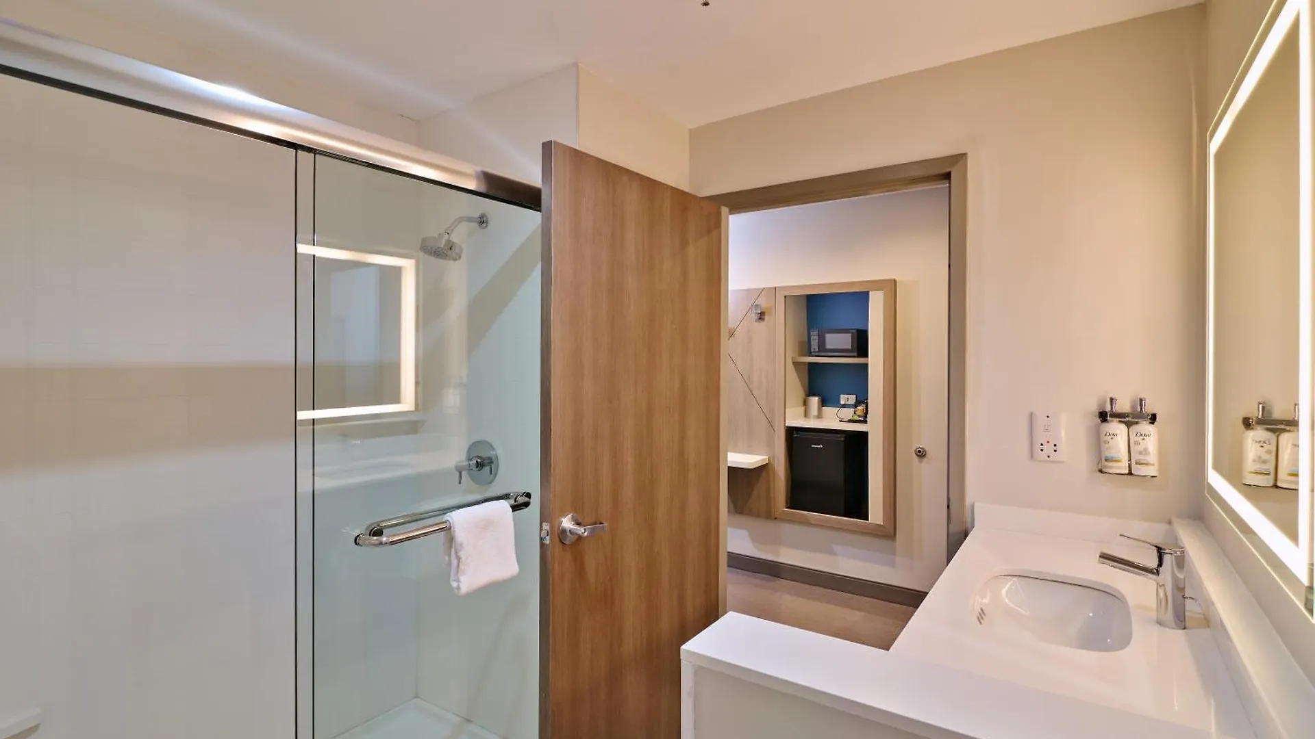 Holiday Inn Express & Suites Diamond By Ihg Stubbs Saint Vincent and the Grenadines